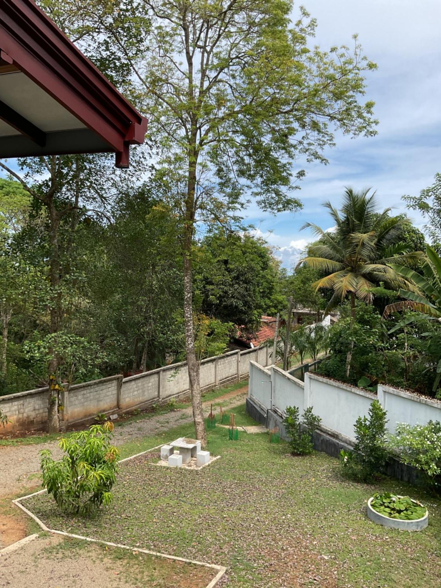 Rukaththana Unakuruwa Lodge *