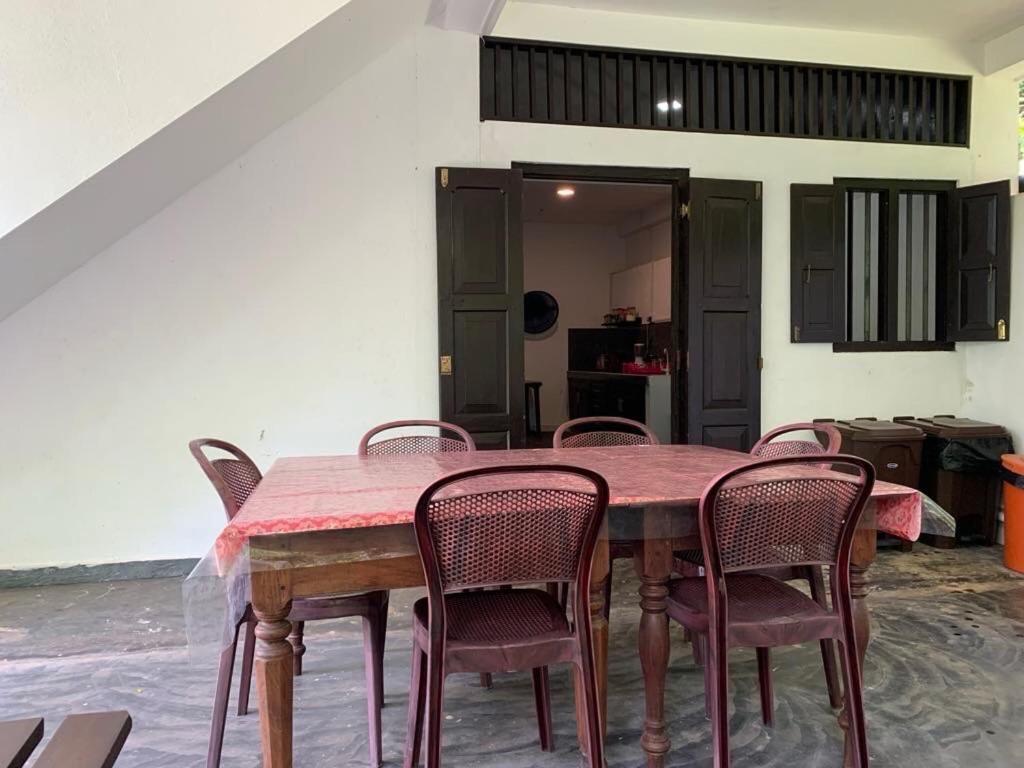 Rukaththana Unakuruwa Tangalle