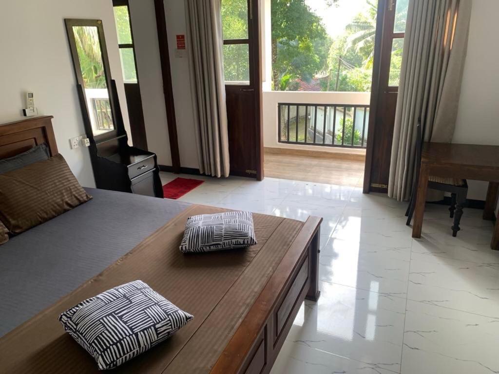 Rukaththana Unakuruwa *